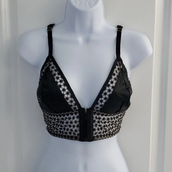 Victoria's Secret bra NWOT - Picture 12 of 12